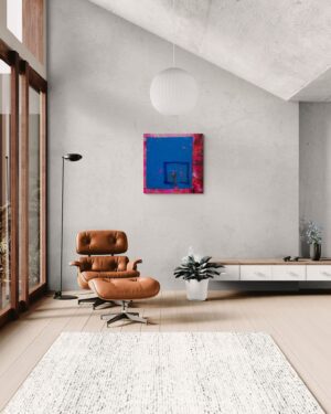Repräsentative Kunst für Architektur und Loft-Wohnungen: Großes abstraktes Gemälde in Blau in einem hellen, offenen Raum.
